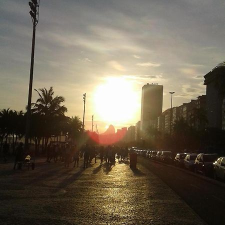 Copacabana Uma Quadra Da Praia Rio de Janeiro Ngoại thất bức ảnh